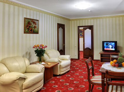 Снять номер Апартаменты в Черкассах, отель «Украина»